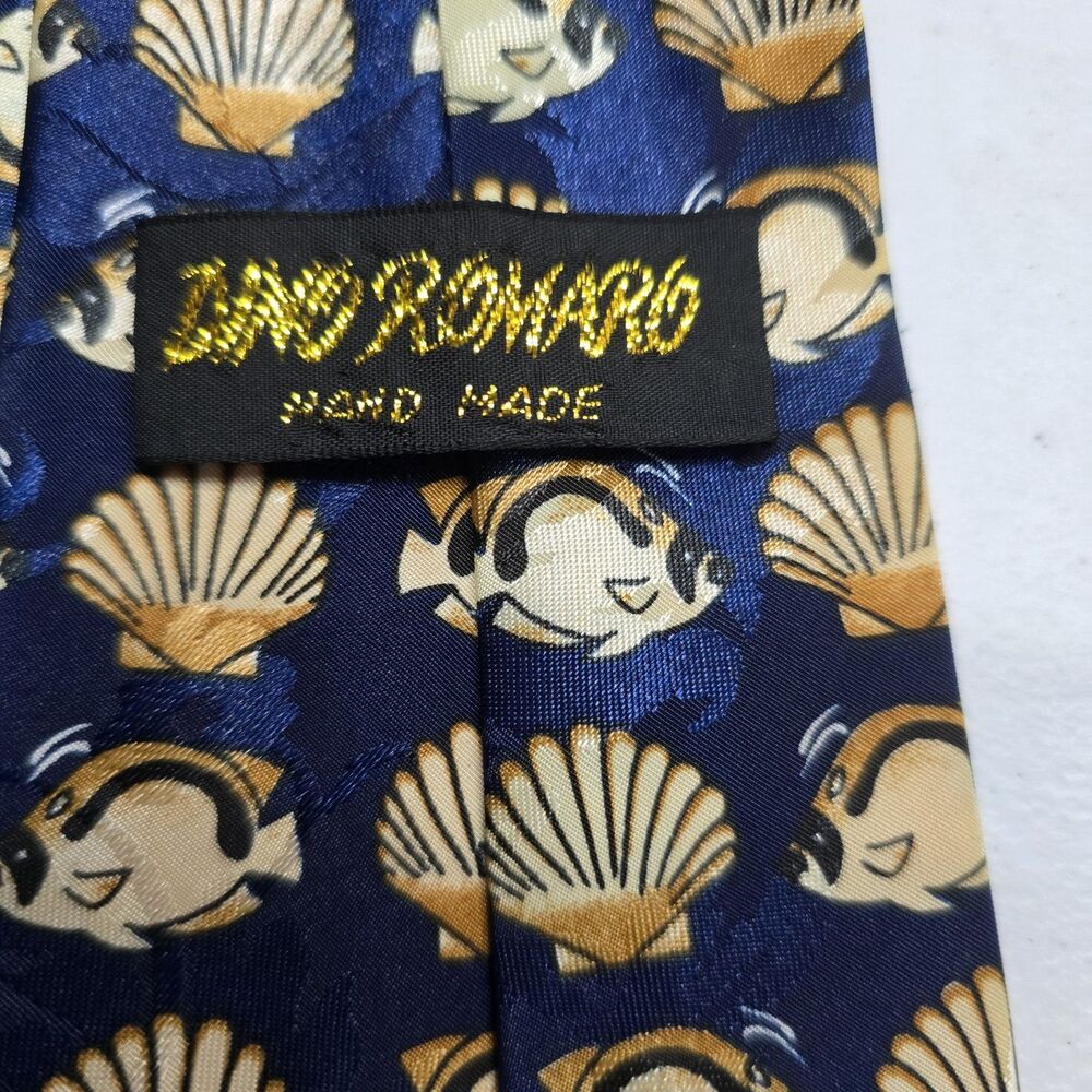 Dino Romaro Mens Neck Tie Blue Blow Fish Sea Shells Ocean